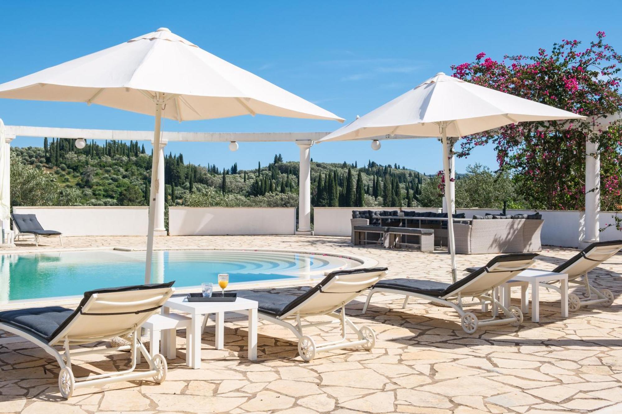 Cecilia Exclusive Corfu * Doukades